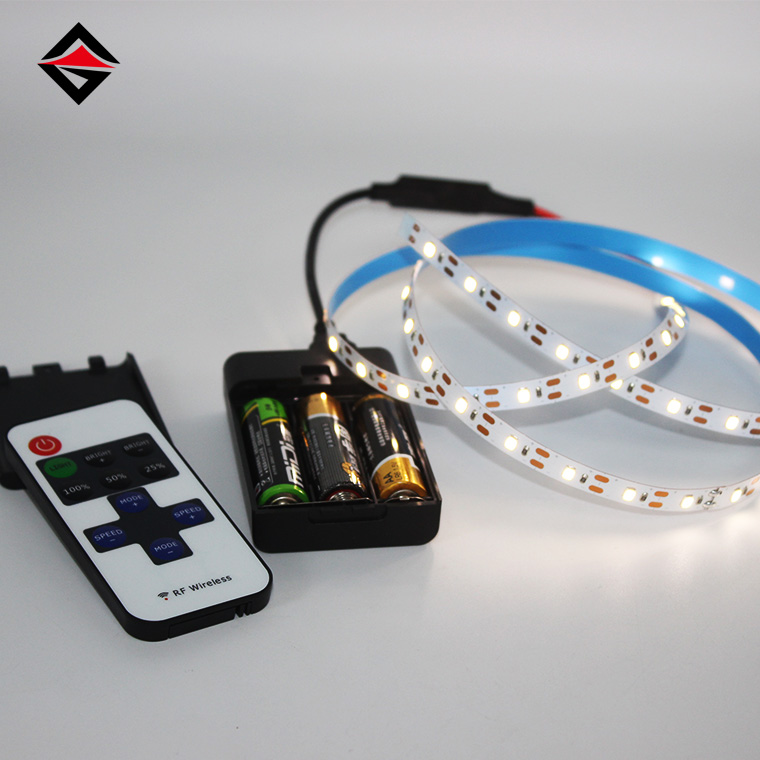 Hot menjual kotak baterai USB 5V mengatur strip lampu LED dengan remote