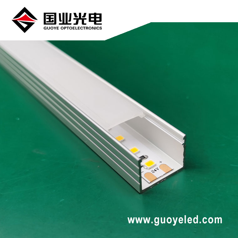 Lampu Strip LED kaku